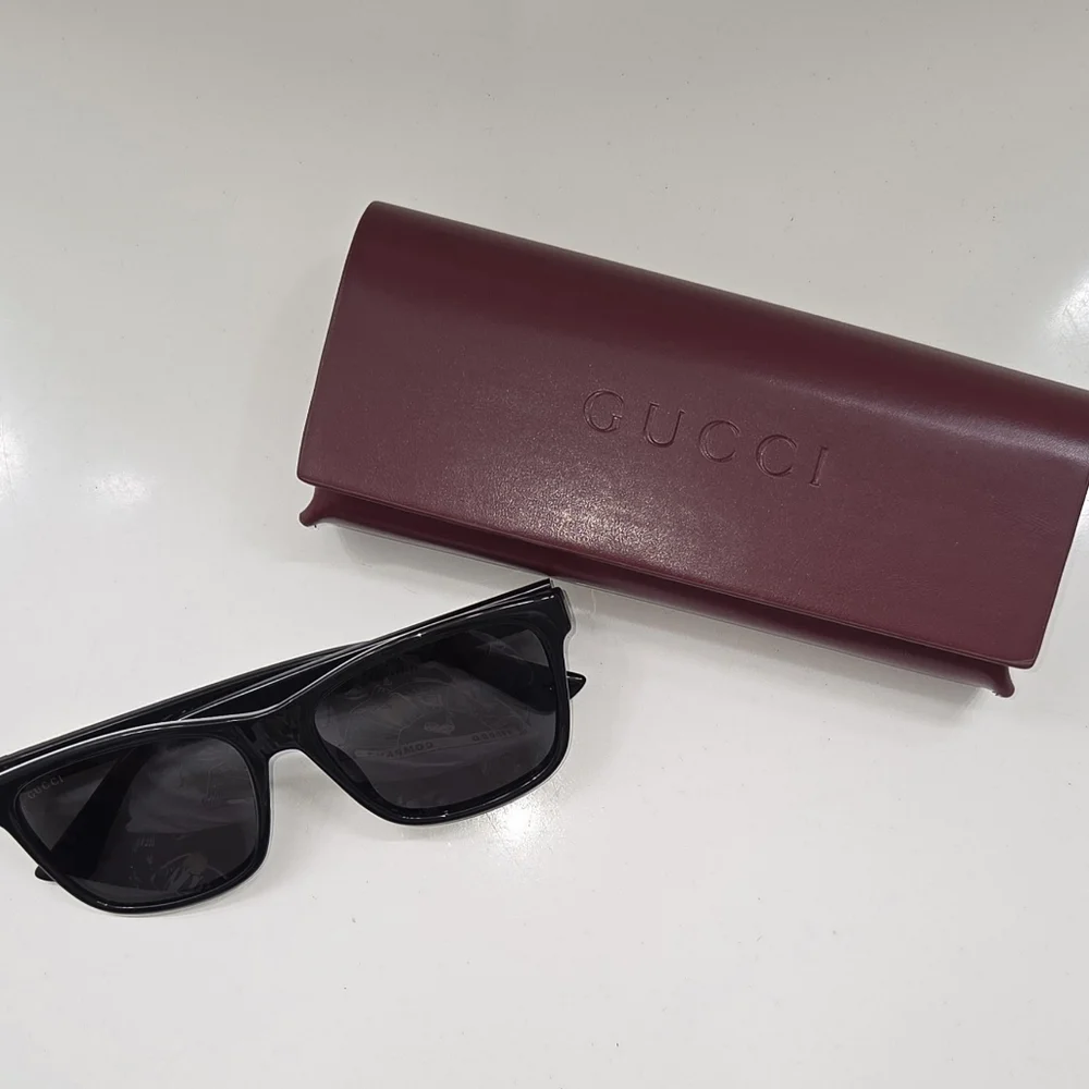 Gucci 🖤 gg0746s